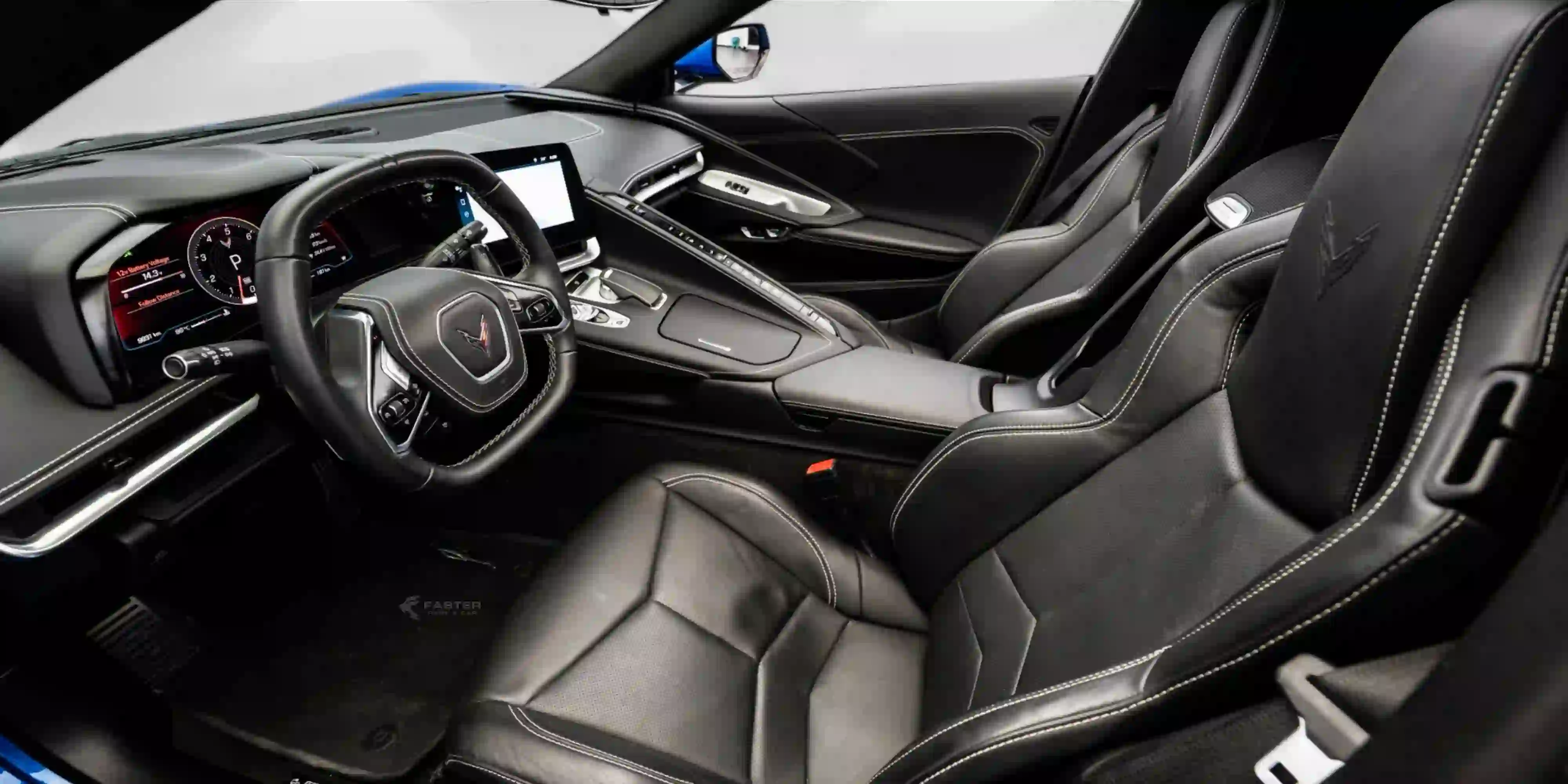 chevrolet-corvette-blue-inside1-view